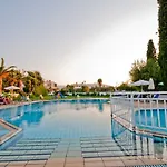 Theodorou Aparthotel