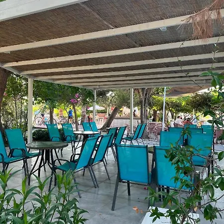 Theodorou Aparthotel Psalidi (Kos)