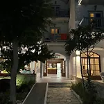 特奥多海滩公寓酒店 3*