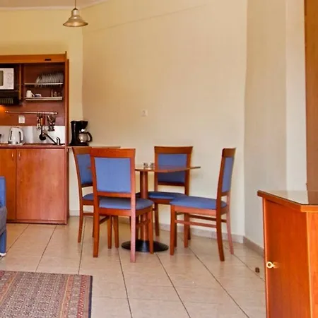 Theodorou Aparthotel 3*
