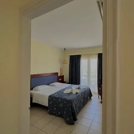 Theodorou 3*