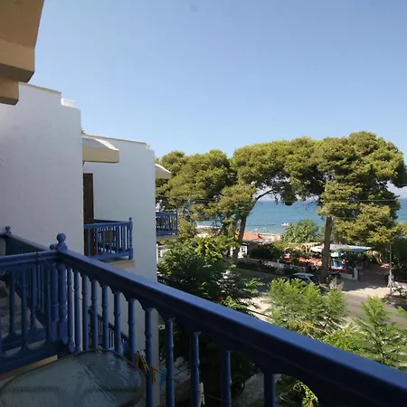 Apartmanhotel Theodorou 3*